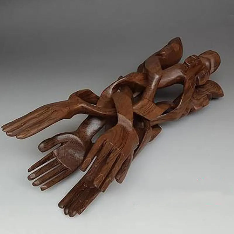 Serene Sculpture Wooden Luck Bearer Serveringsfad