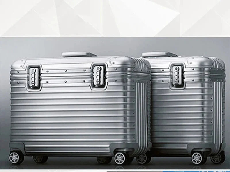Elegant resväska i aluminium-magnesium – Rivea