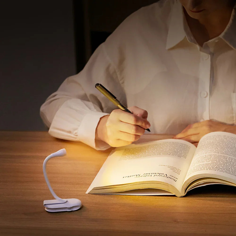 Bærbar Læselampe med USB & 360° Rotation - Perfekt Natbelysning