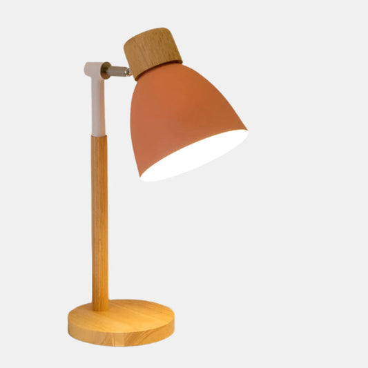 Elegant bordslampa med justerbart ljus och nordisk design