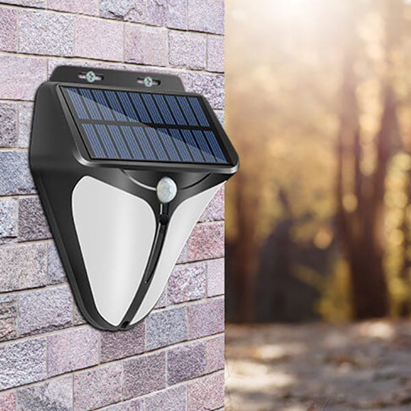 Solcellsvägglampa med smart rörelsedetektion