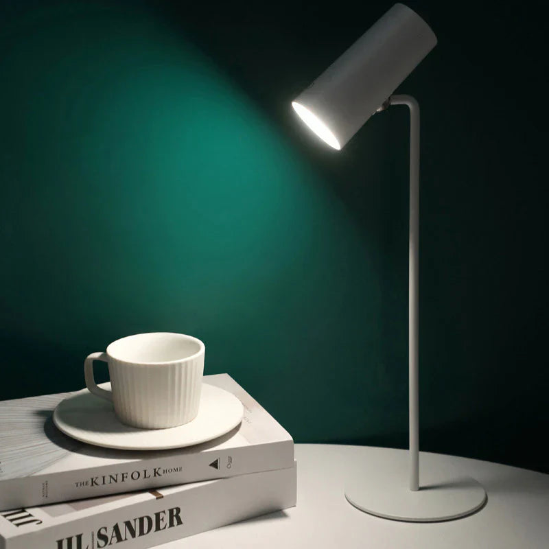 Bærbar LED Bordlampe med Touch Dæmpning og Øjenvenligt Lys