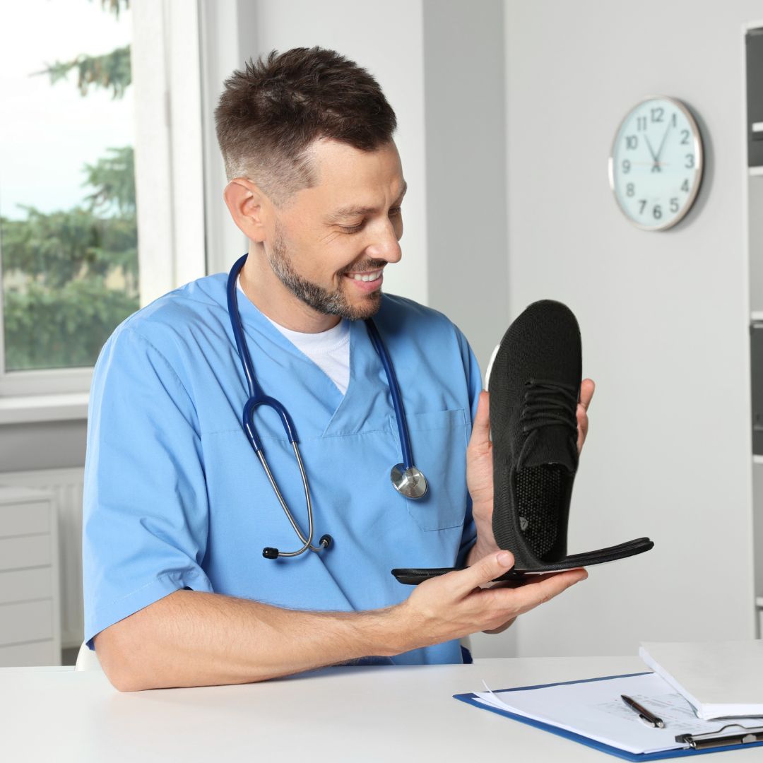 Ergonomiske sko til smertelindring - Orthowalk