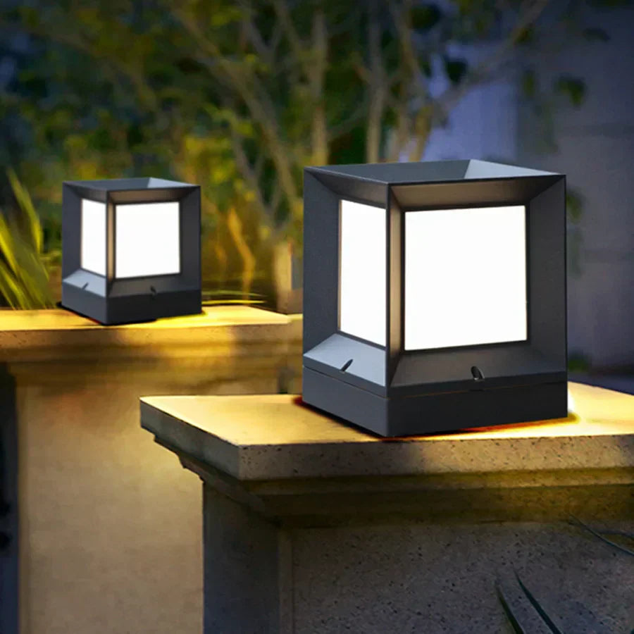 Modern LED Utomhuspollare med Mjukt Ljus