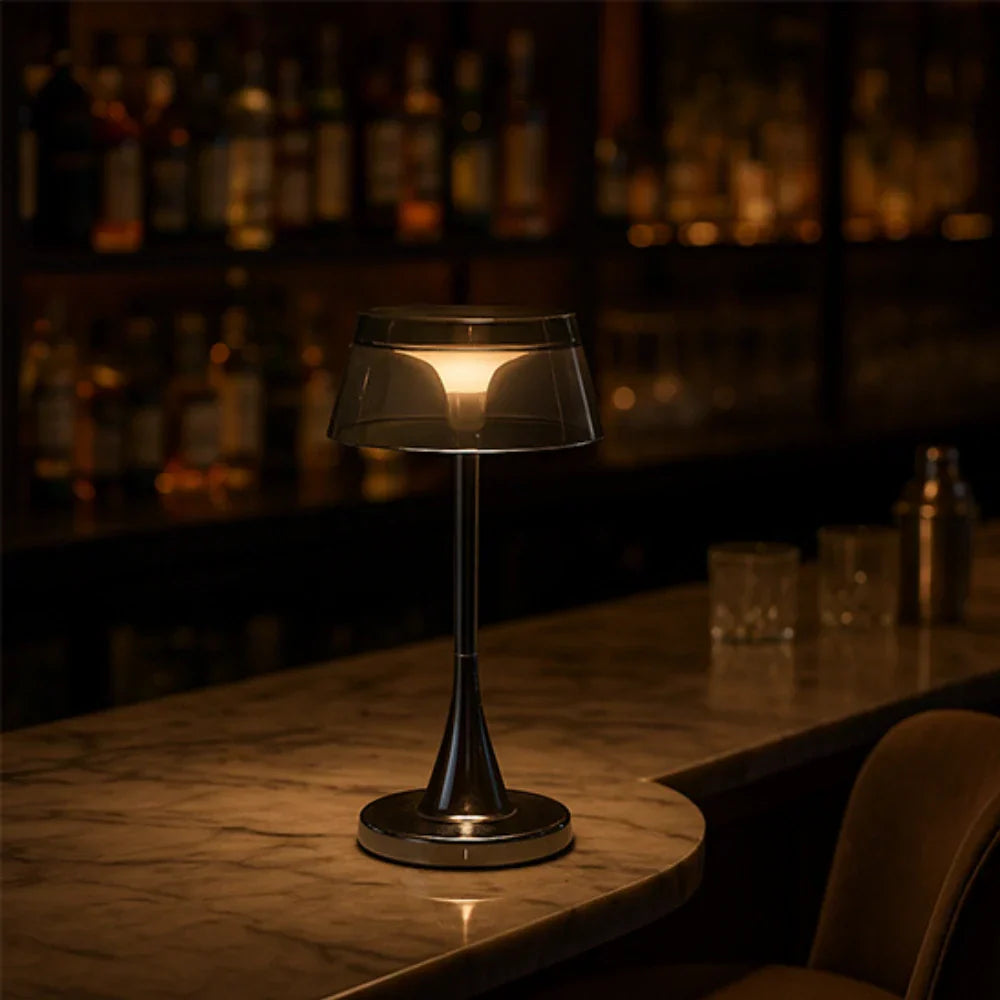 Stilren trådlös LED-lampa med lång batteritid
