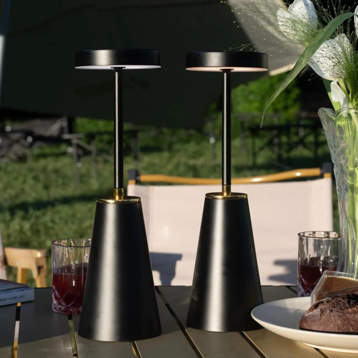 Trådløs LED Bordlampe med Lang Batterilevetid og Touch-Kontrol