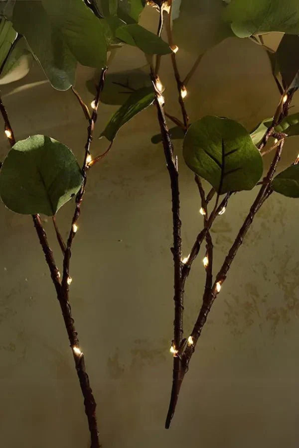 Dekorative LED-grene med blomsterlys – Skab varm atmosfære