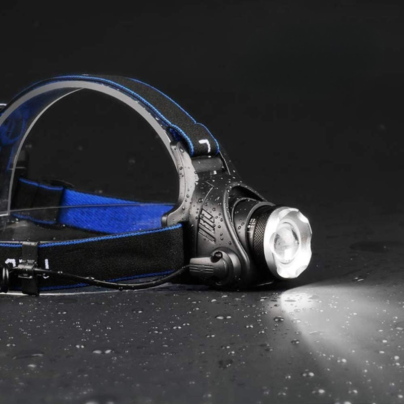 Kraftfull Vattentät LED Pannlampa med Zoom & USB Uppladdning