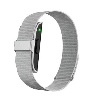 Diskret Fitness Tracker med Skridttæller og Pulsmåler