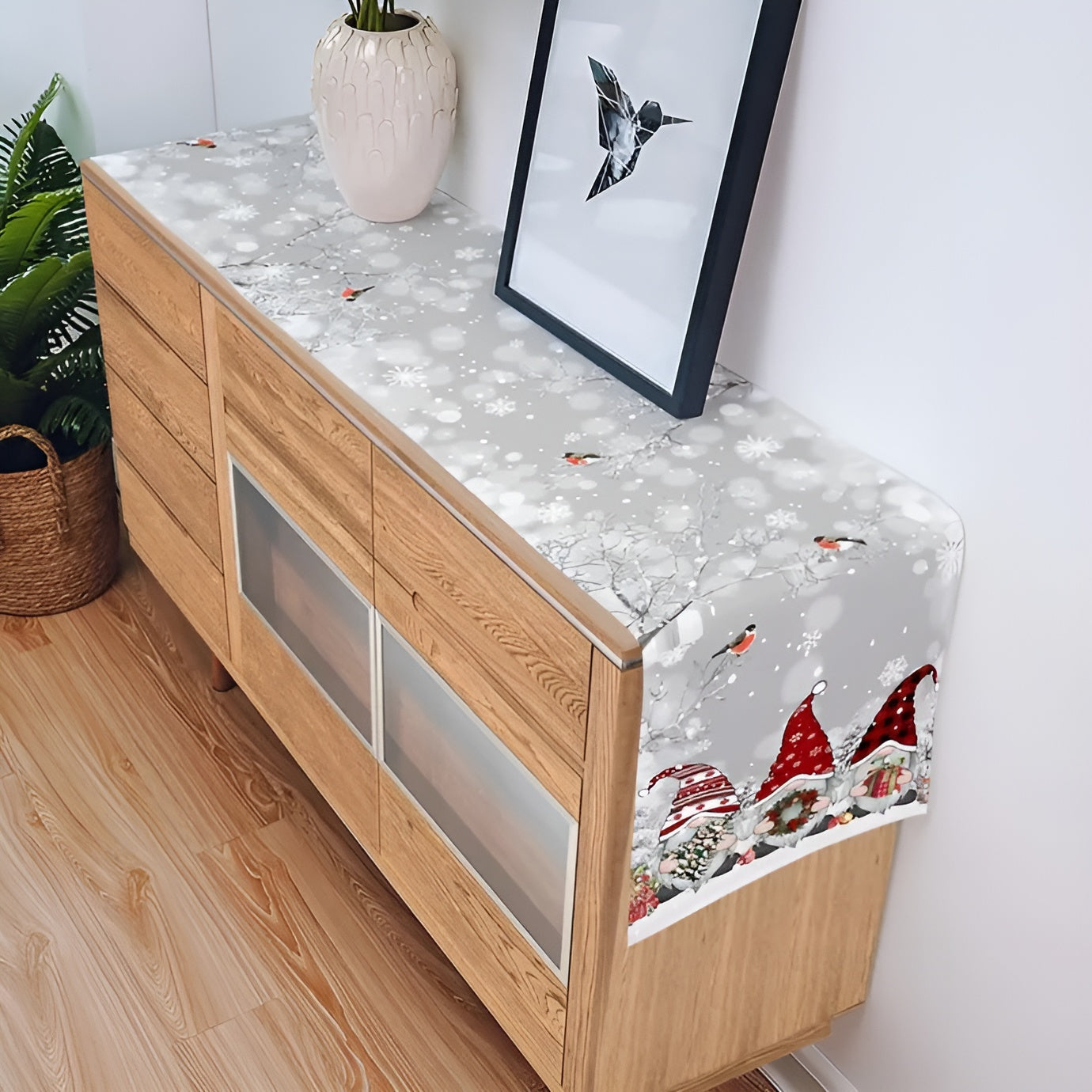 Julebordløber i Snefnugdesign – Elegant Feststemning