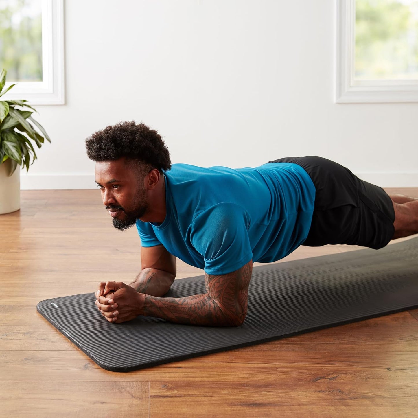 Extra tjock yogamatta med halkfri yta för hemmaträning