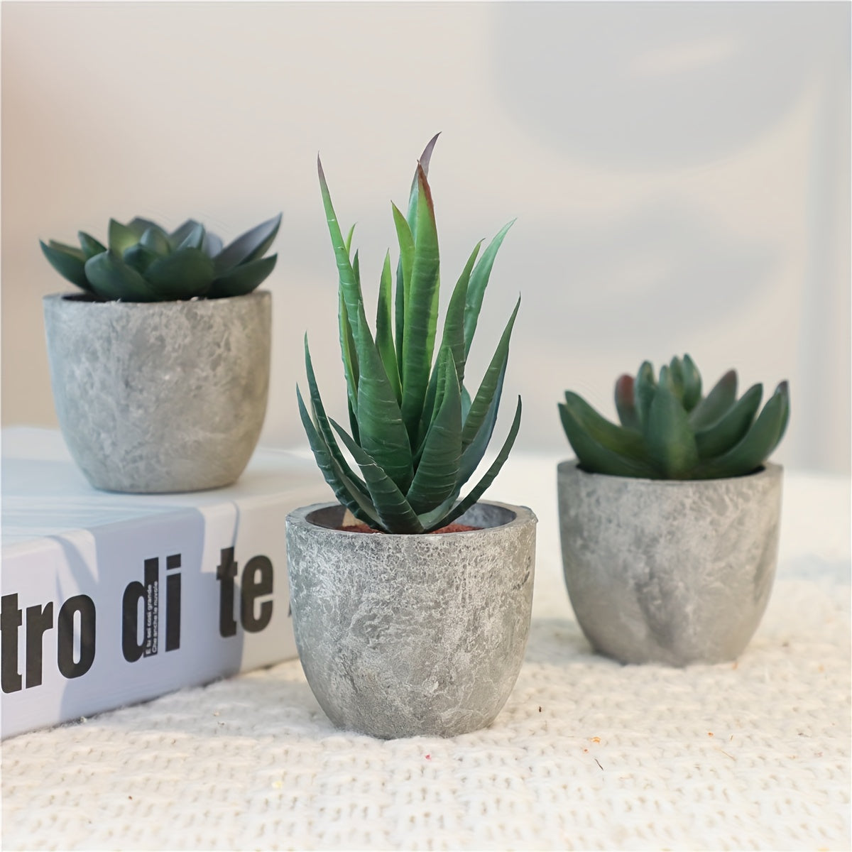 Elegant Mini Kunstplanter med Cementlook – Perfekt til Indretning