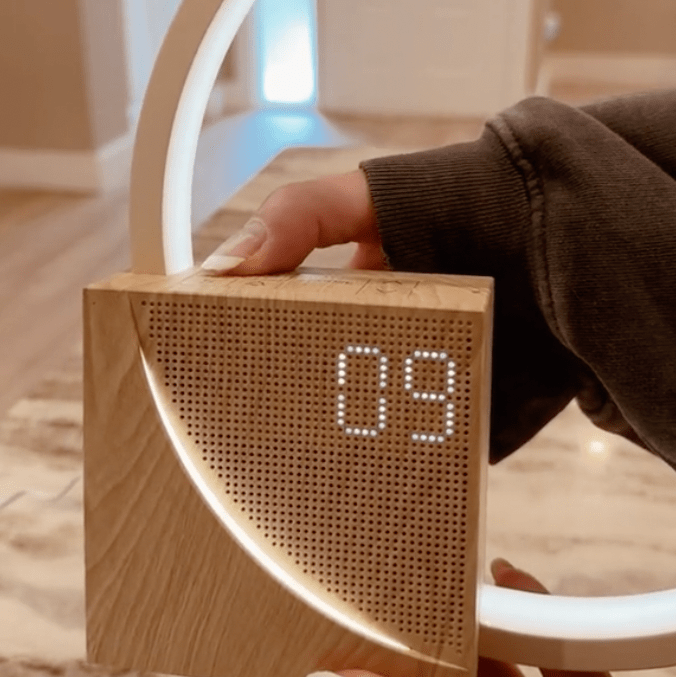 Naturlig soluppgångsväckarklocka med USB-laddare och radio