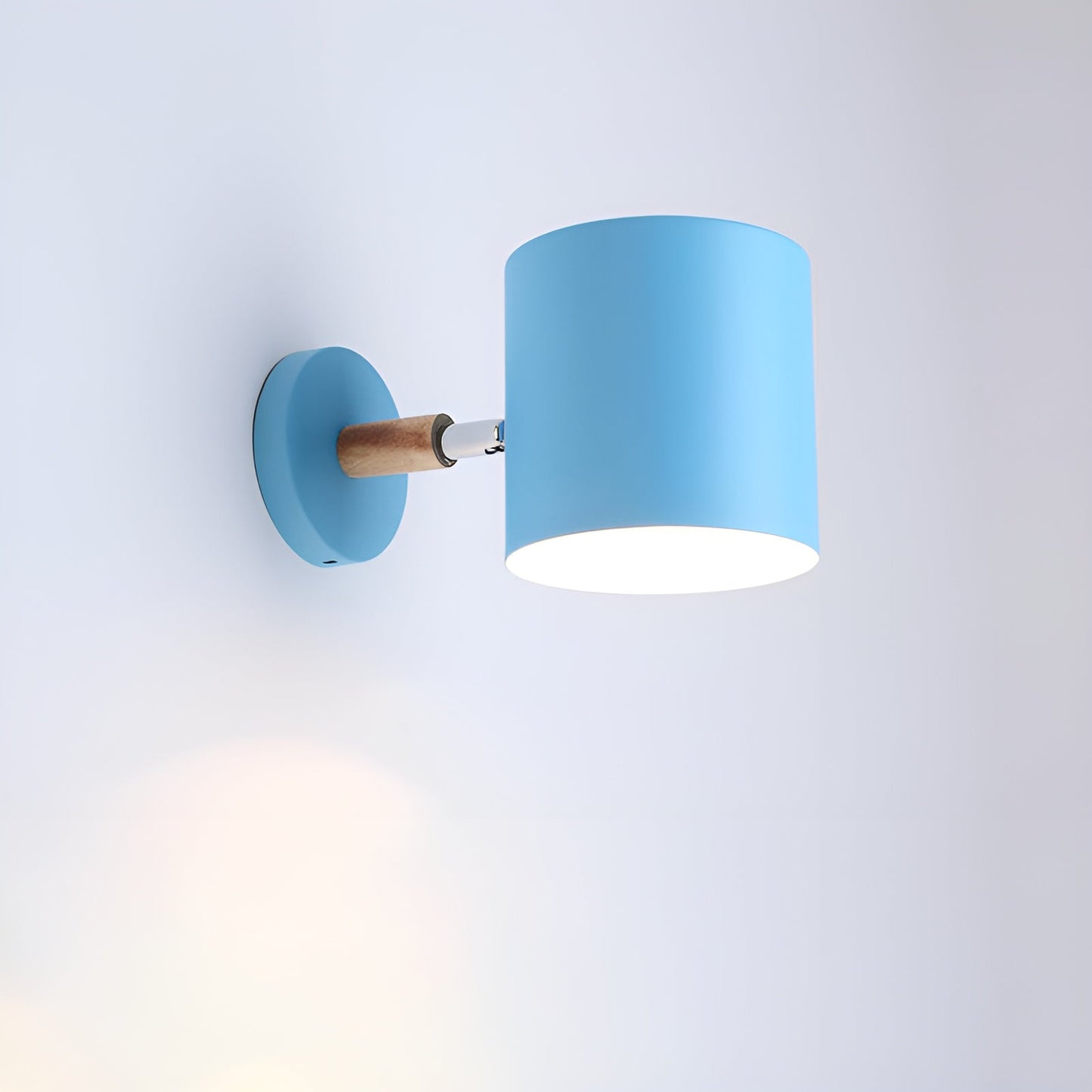 Elegant Pastel Væglampe – Justerbart Lys til Dit Hjem