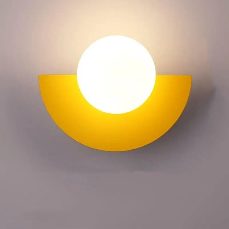 Moderne Væglampe med Blødt Lys – Stilfuld Geometrisk Design