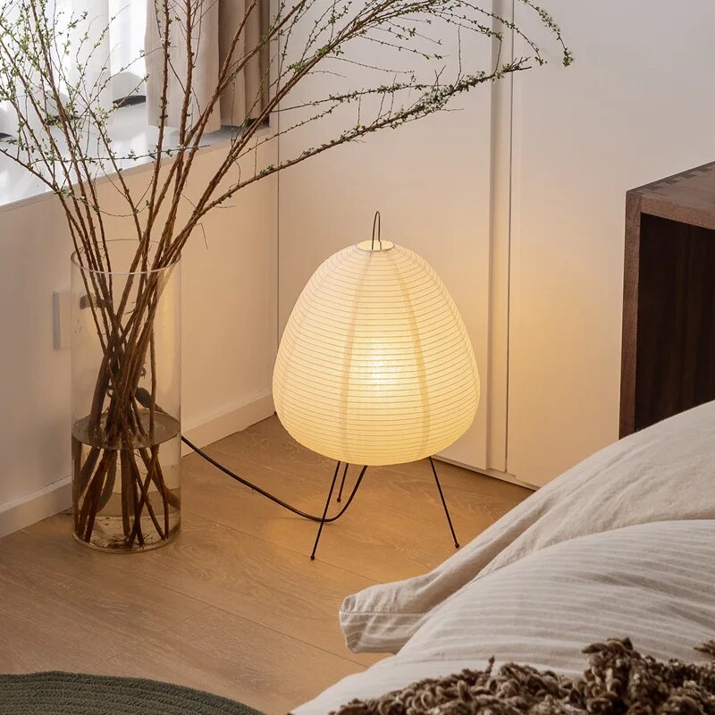 Japansk LED-bordslampa i rispapper – elegant och energisnål
