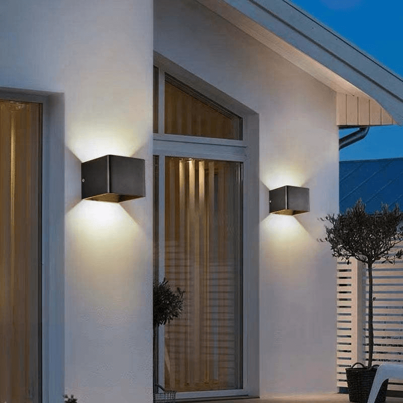 Vattentät LED-vägglampa – Elegant och Energibesparande