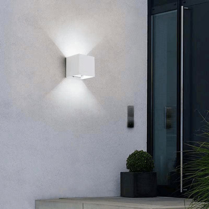 Vattentät LED-vägglampa – Elegant och Energibesparande