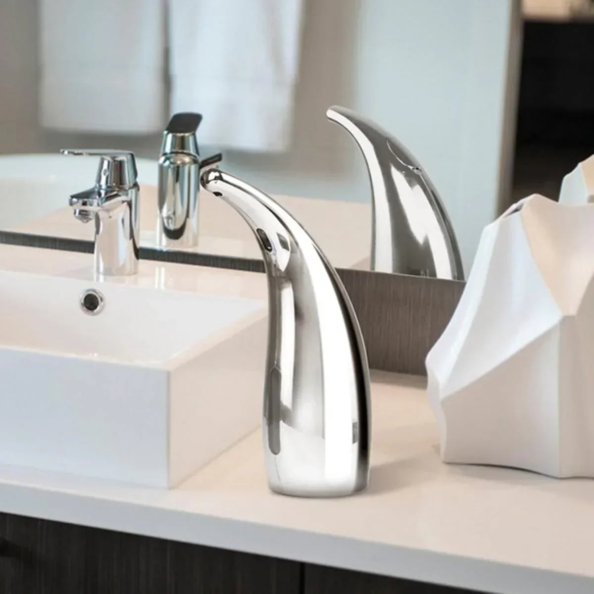 Automatisk sæbedispenser | Kontaktløs design og stil