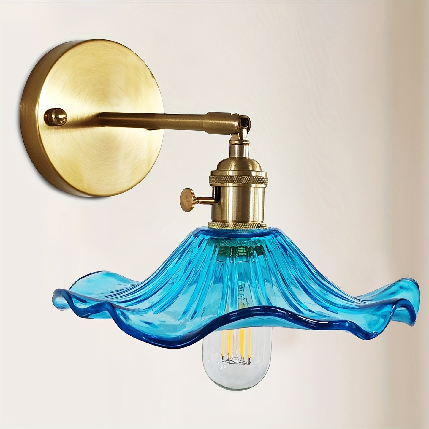 Elegant Glas Væglampe – Tidløs Belysning til Moderne Hjem