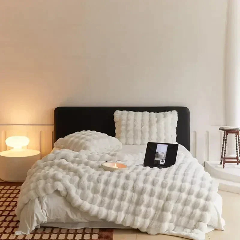 Bærbar vinter fleece tæppe i kunstpels – Blød og stilfuld til sofa og rejser