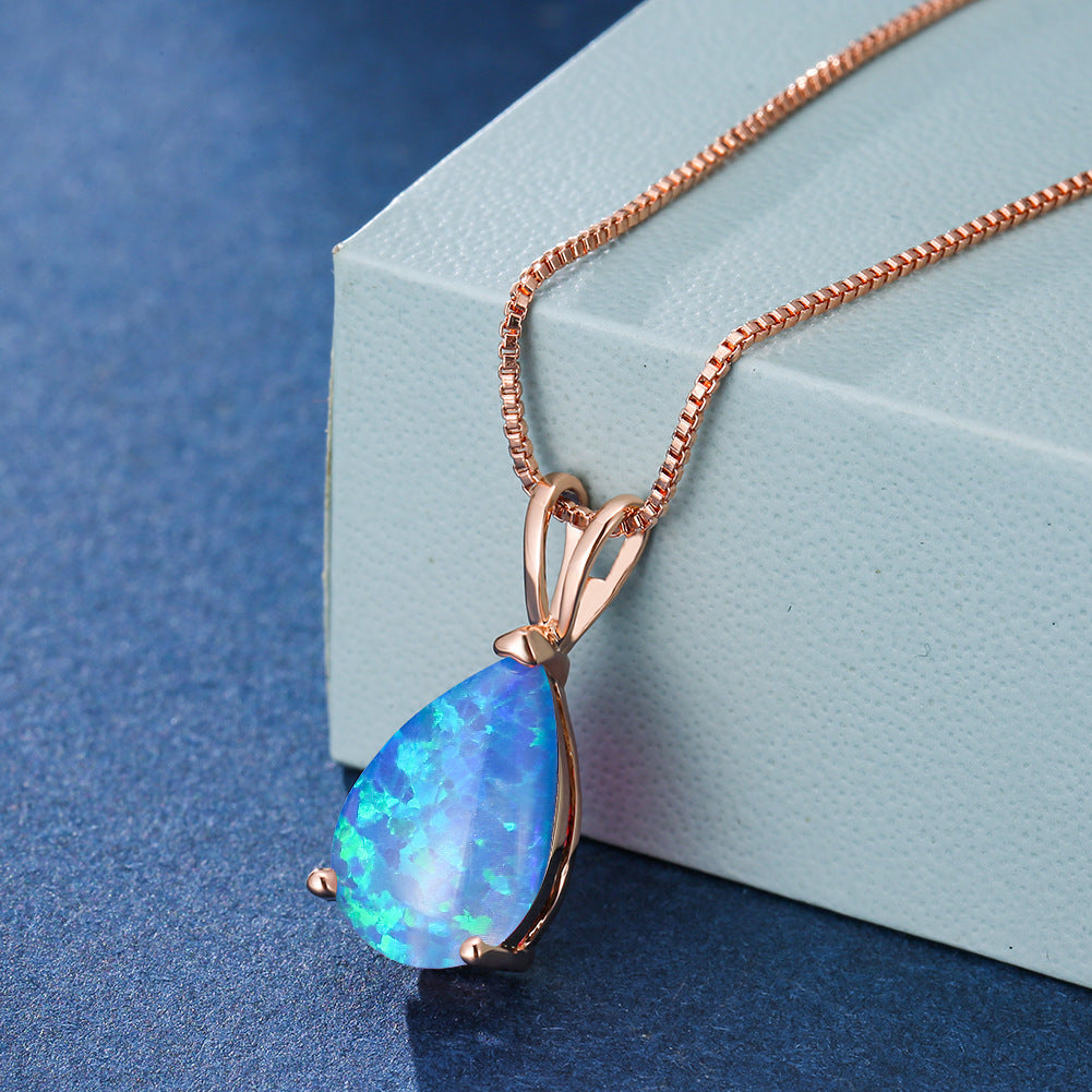 Minimalistiskt Halsband med Opalhänge – Selina