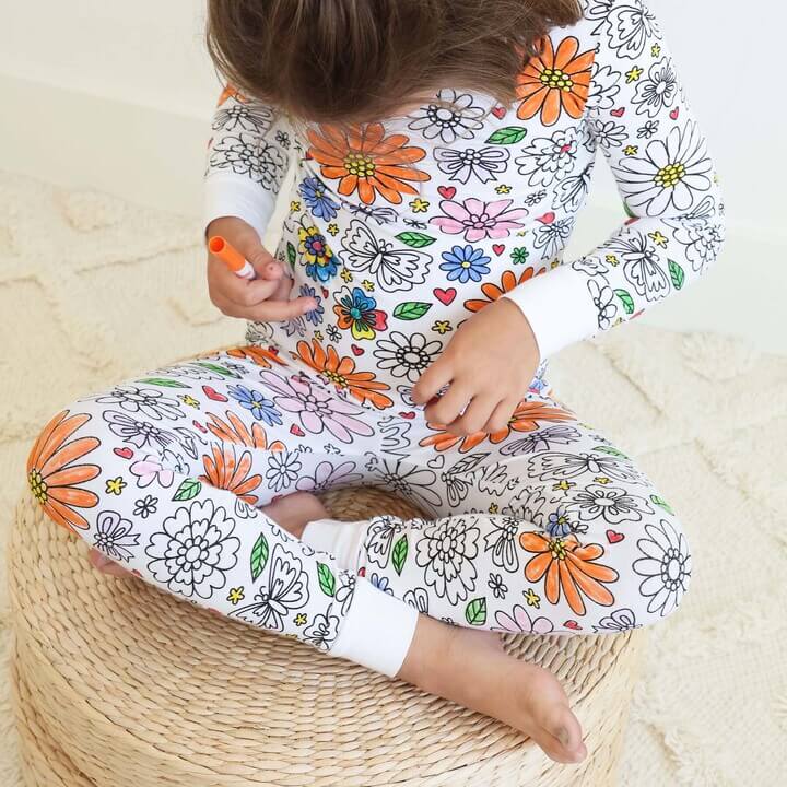 Kreativ Pyjamas för Barn – DrömKonst