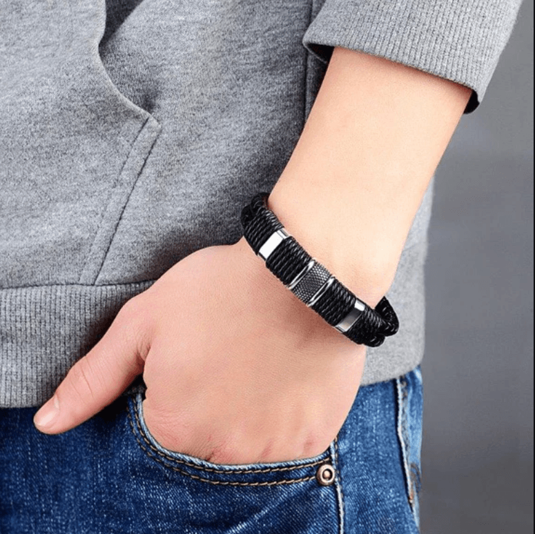 Elegant læderarmbånd med magnetisk lukning