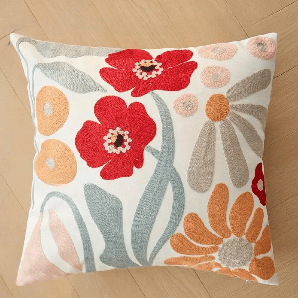 Blomstrende Pudeovertræk – Naturlig Elegance til Dit Hjem