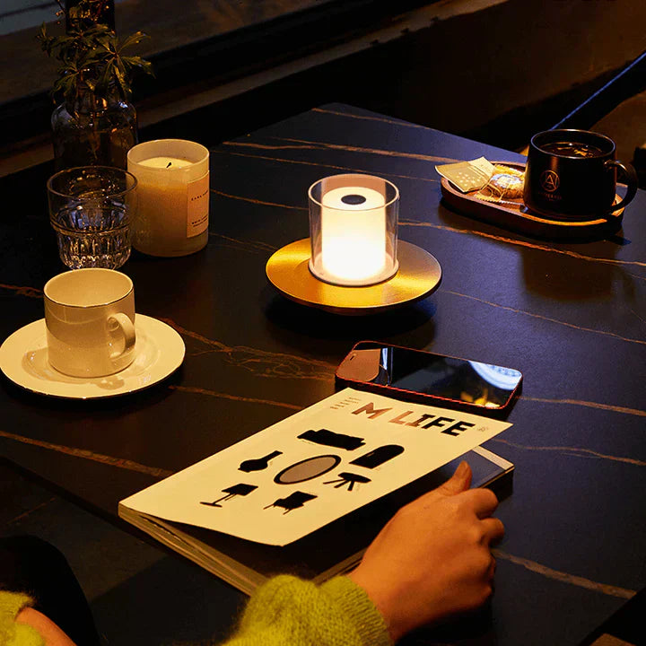 GlowLuxe LED Bordlampe – Elegant Lampe til Stemningsbelysning
