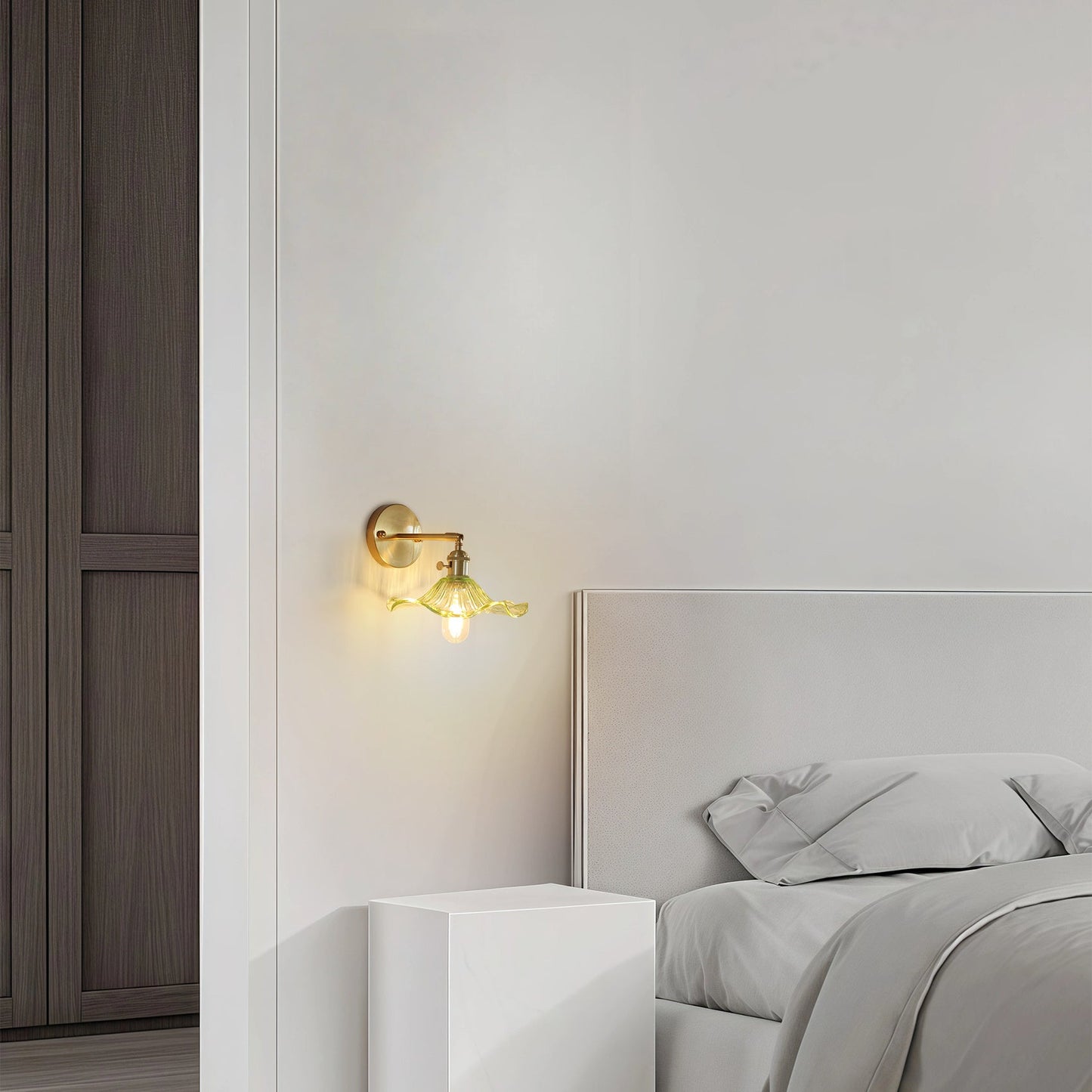 Elegant Glas Væglampe – Tidløs Belysning til Moderne Hjem
