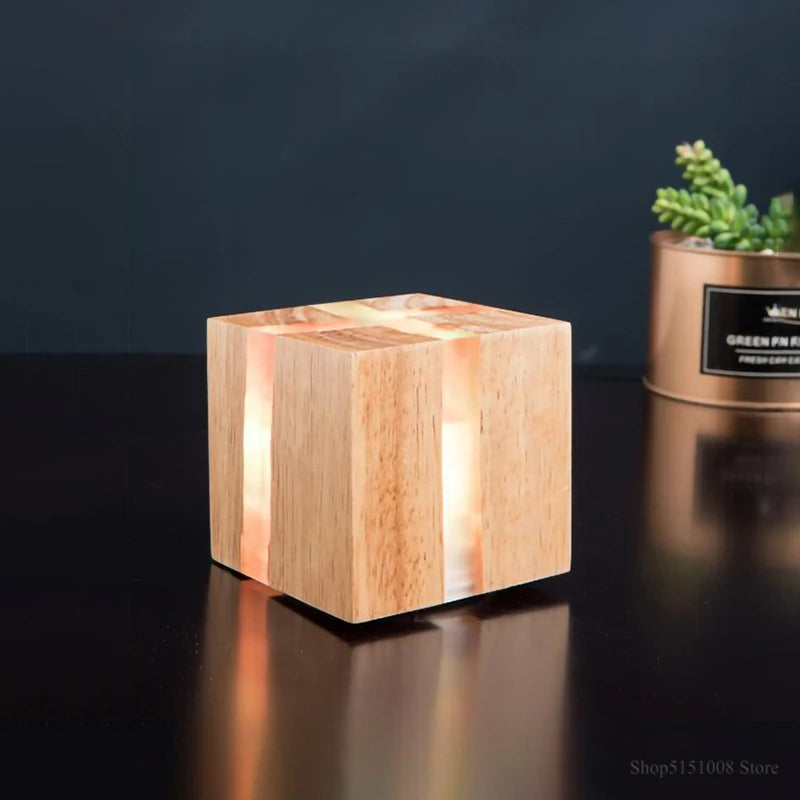 Handgjord Trälampa med Varm LED-belysning – Unik Design