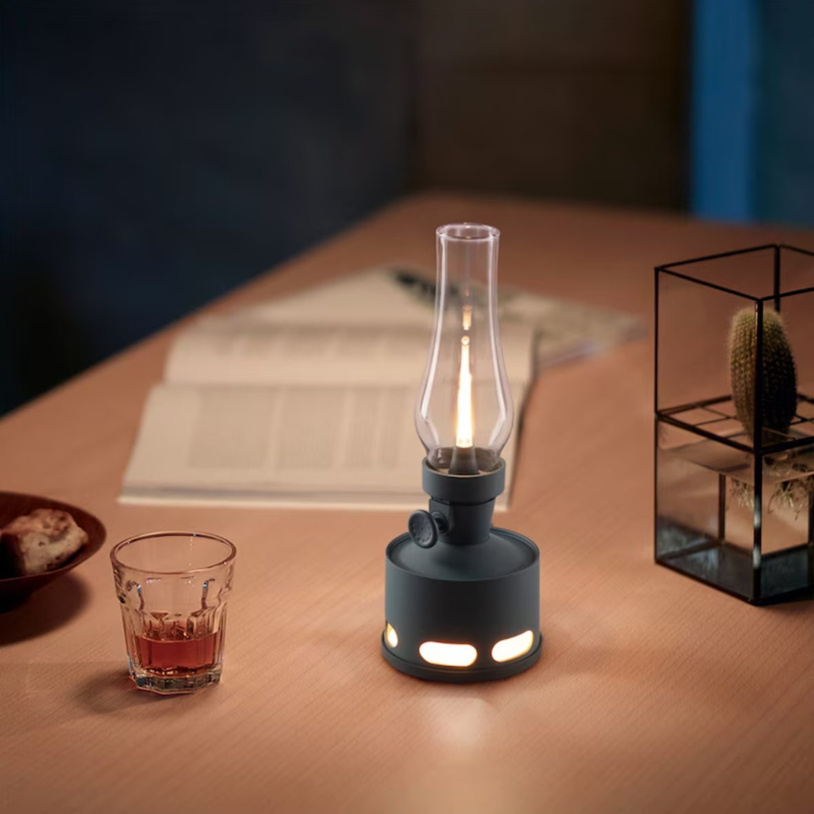 Elegant LED-lykta i vintagestil med långvarig belysning