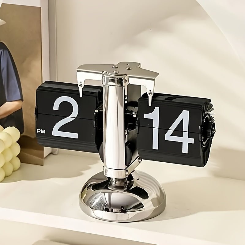 Retro elegant klocka med automatisk vridbar urtavla och hållbar design