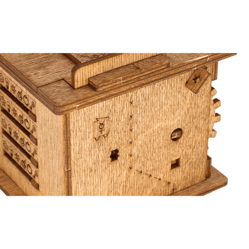 Interaktivt Flygtorn i Trä – EscapeBox