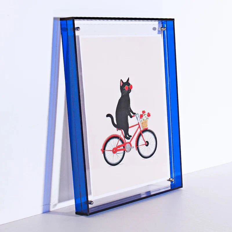 Minimalistisk färgad fotoram i klar akryl