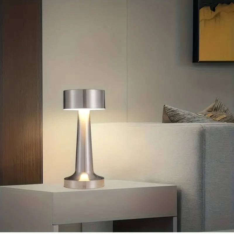 Stilfuld Retro Bordlampe med Justerbart LED-lys