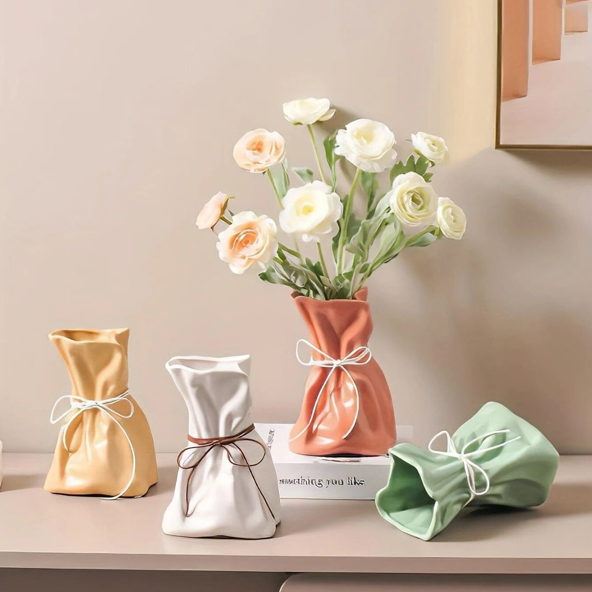 Elegant vase i genbrugsmateriale - Stilfuldt design - Miljøvenlig