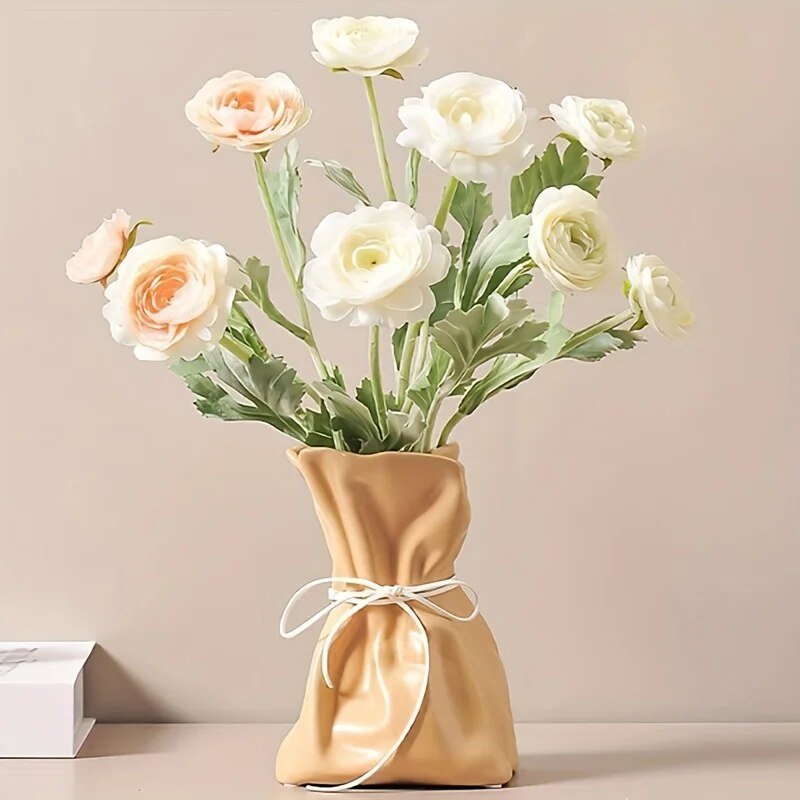 Elegant vase i genbrugsmateriale - Stilfuldt design - Miljøvenlig