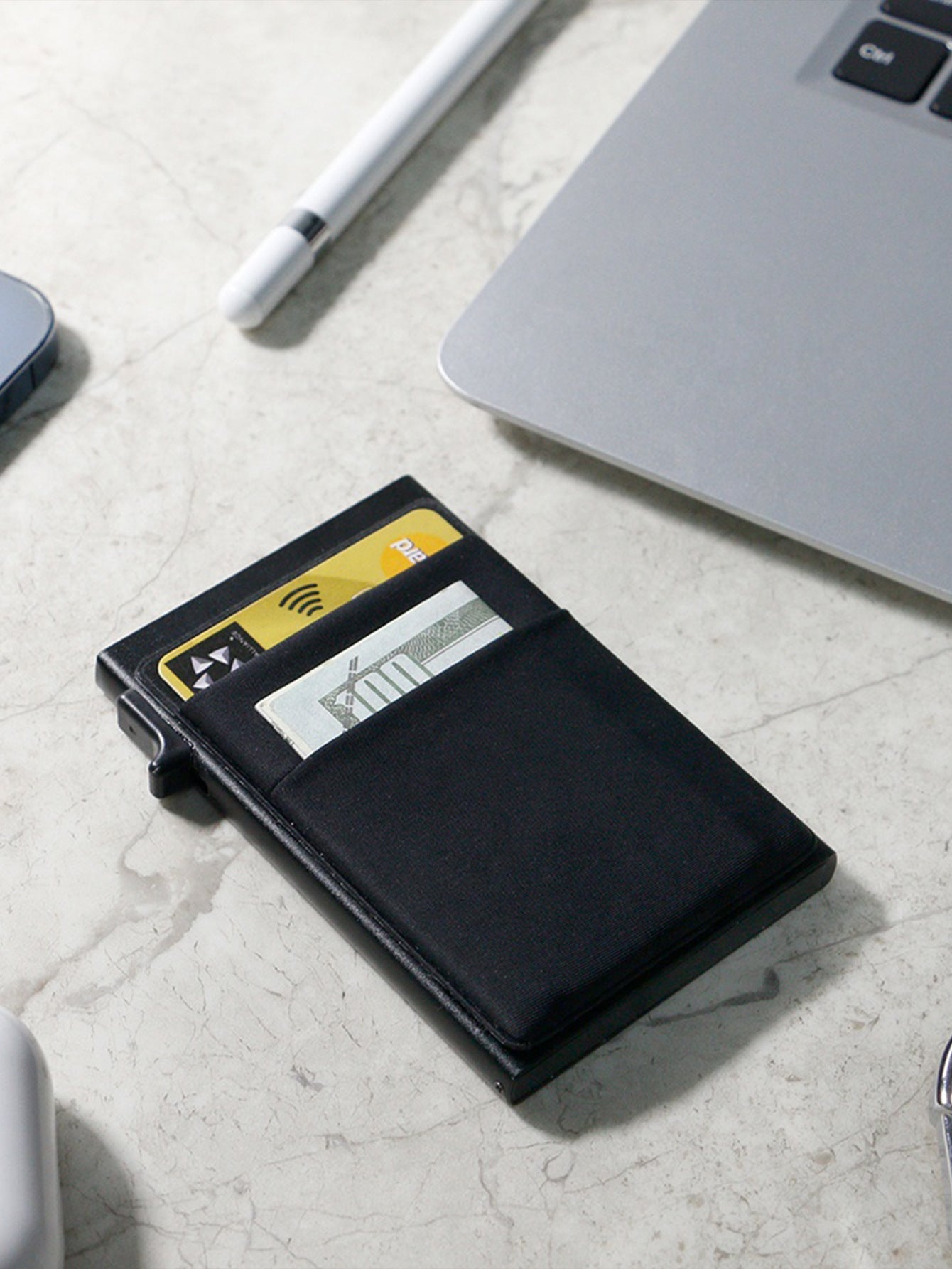 Slim Metal Kortholder med RFID Beskyttelse