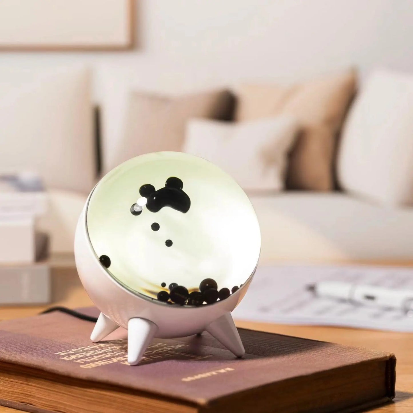 Ferrofluid Lampe med Bluetooth - Musikstyret Lysoplevelse