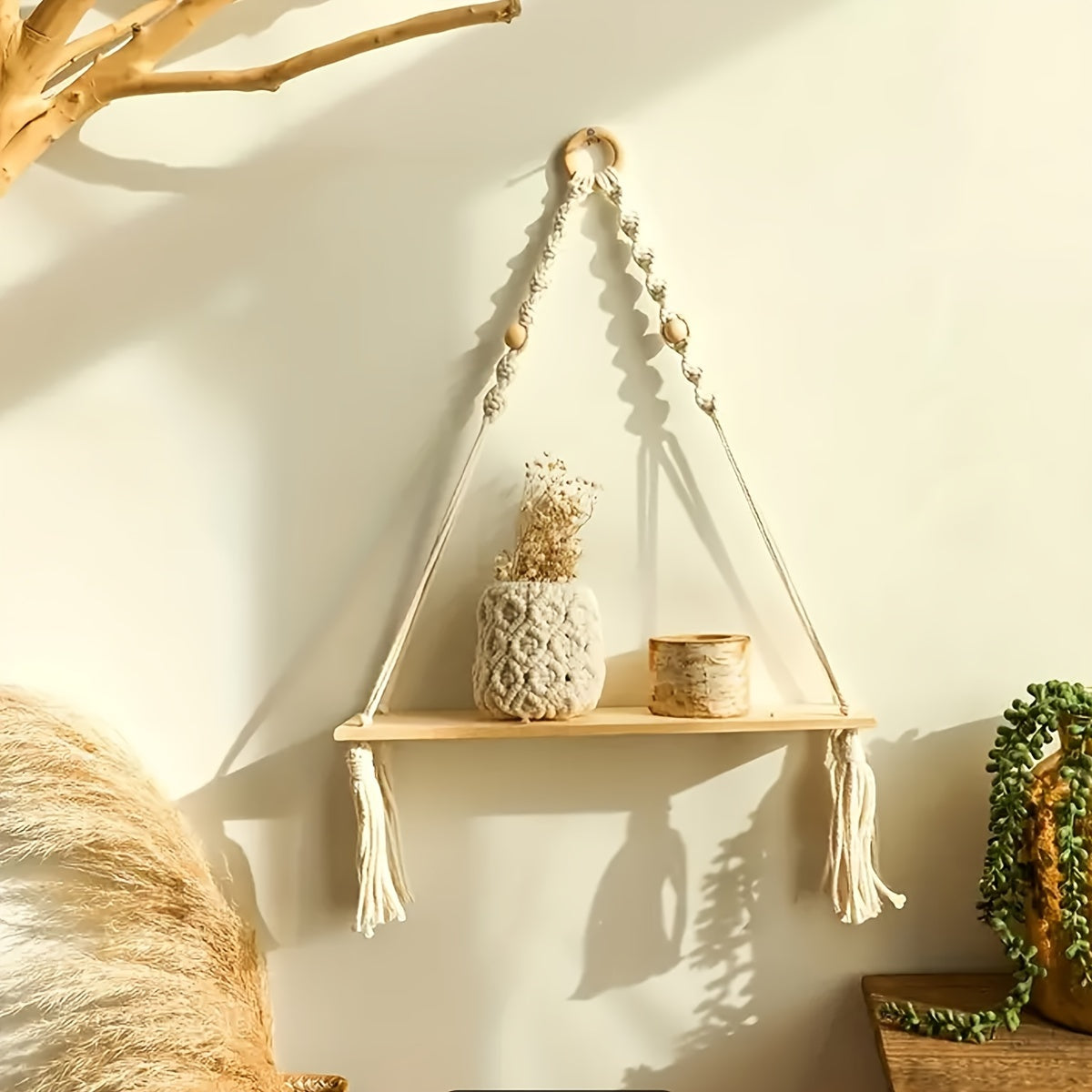 Boho Væghylde i Makramé – Håndlavet Træhylde med Snoredesign