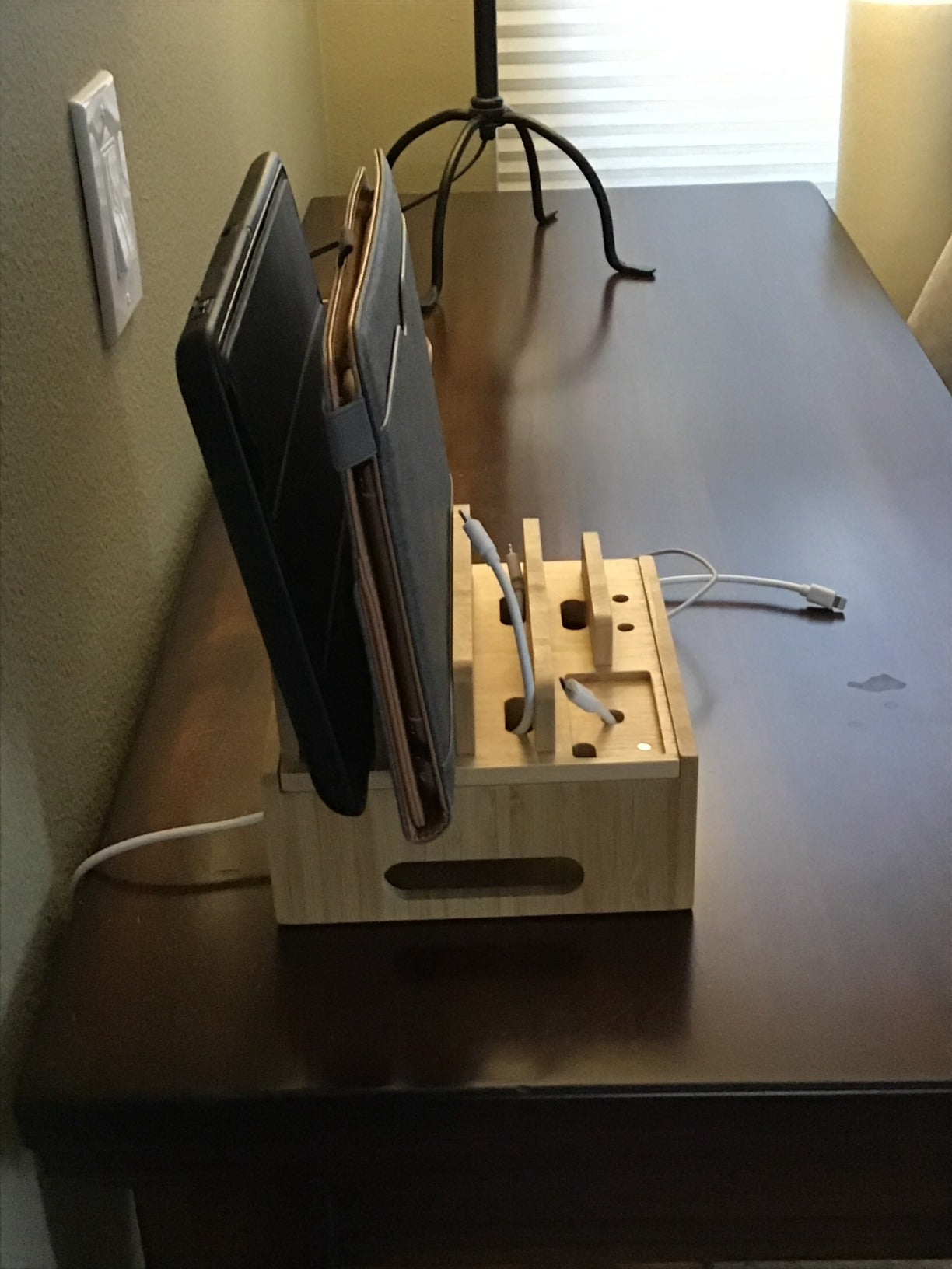 BambooCharge Hub | 5-Port USB Oplader & Organizer