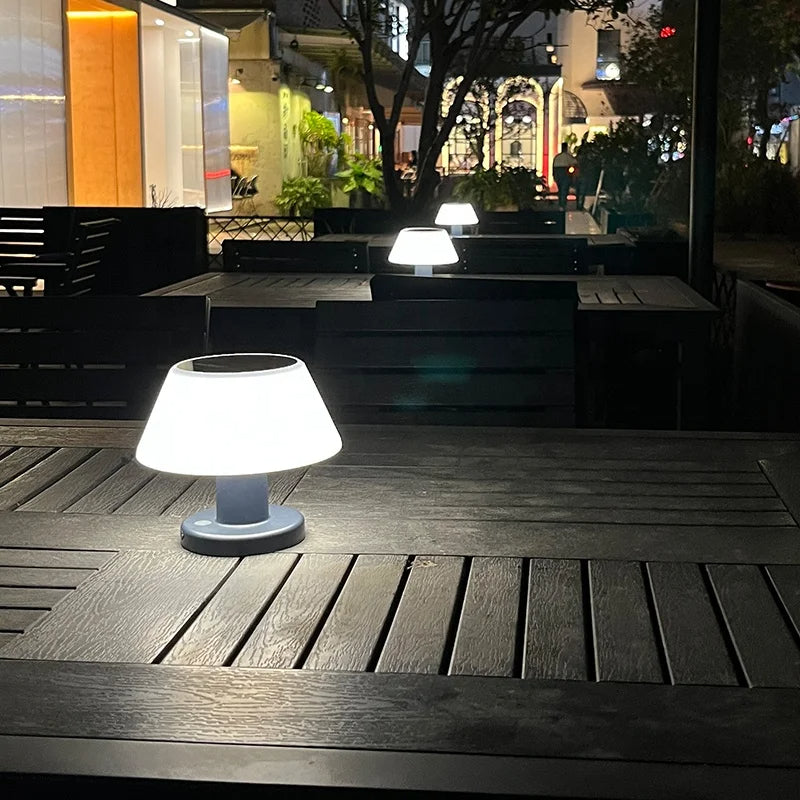 Elegant Solar Bordlampe med Trådløs Belysning til Hjemmet