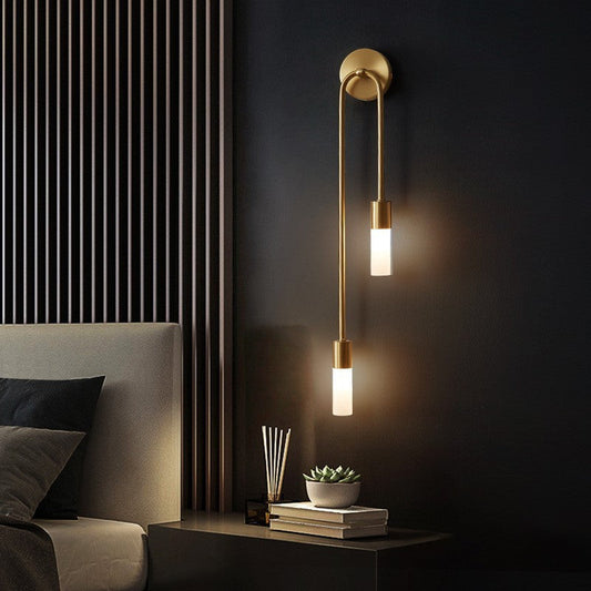Væglampe i Guld med LED – Stilfuld og Energibesparende