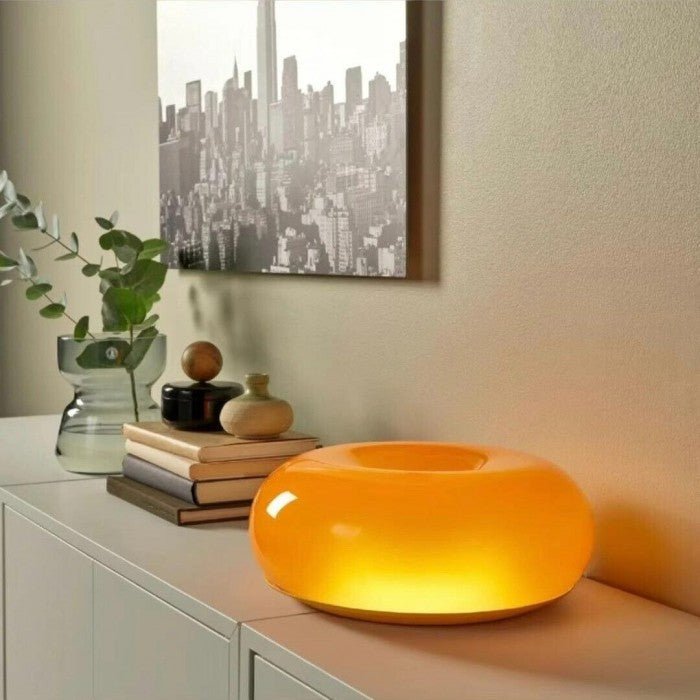 Stilfuld LED Bordlampe med Justerbart Lys og Moderne Glas