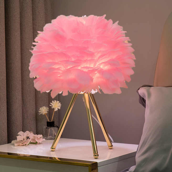 Dæmpbar Bordlampe med Fjer – Skab Elegant Belysning