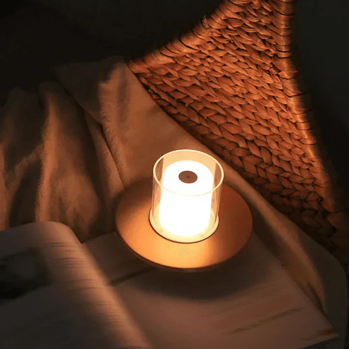 Sikker LED Bordlampe med Ægte Stearinlysglød