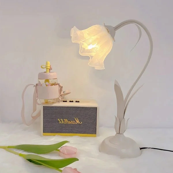 Blommande Vintage Bordslampa - Justerbar Elegans