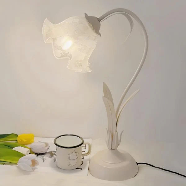 Blommande Vintage Bordslampa - Justerbar Elegans